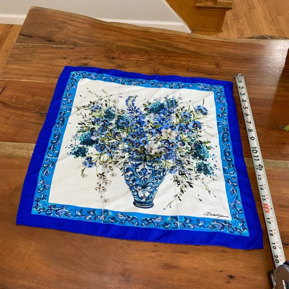 DOLCE & GABBANA Square Silk Scarf Blue white Vase floral flower 50x50 twilly D&G